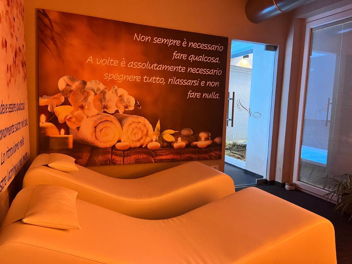 Villa Nonna Cicci Boutique Hotel - SPA Cisterna dʼAsti Esterno foto